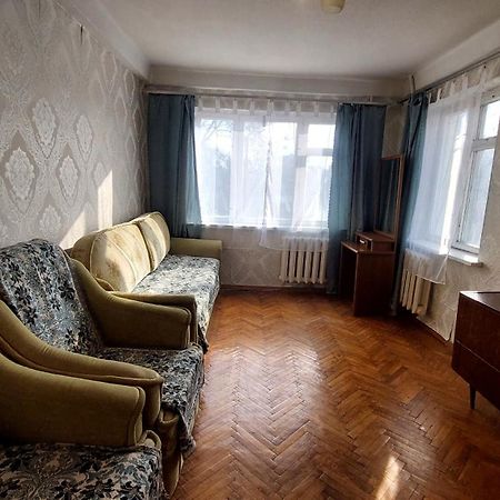 2 Bedroom Apartment Metro Vasilkovskaya Kyiv Exterior photo